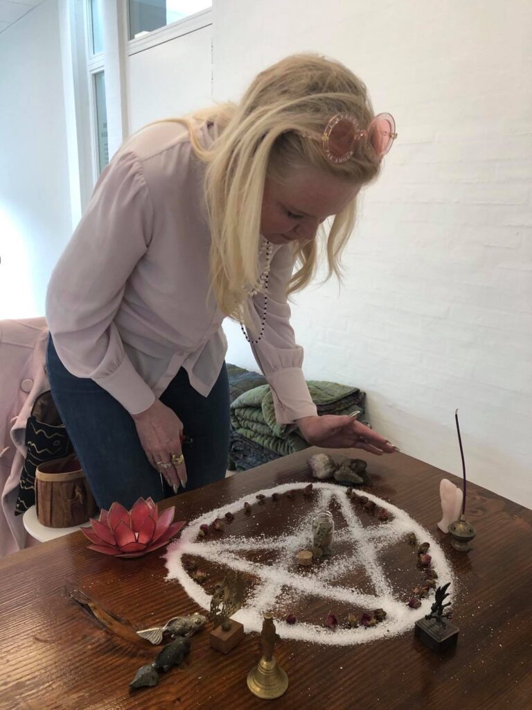 Hoodoo, Hekseri og Spell