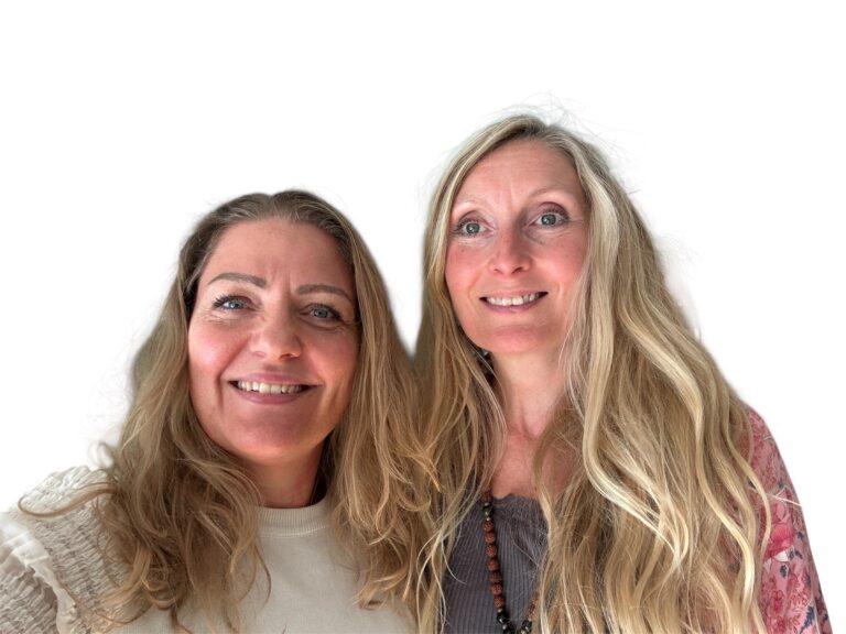 Anabella og Pernille Borg Khosmos og håb